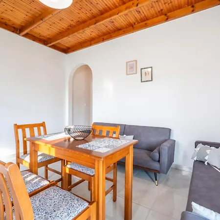 Natura 2 Logas Apartment *